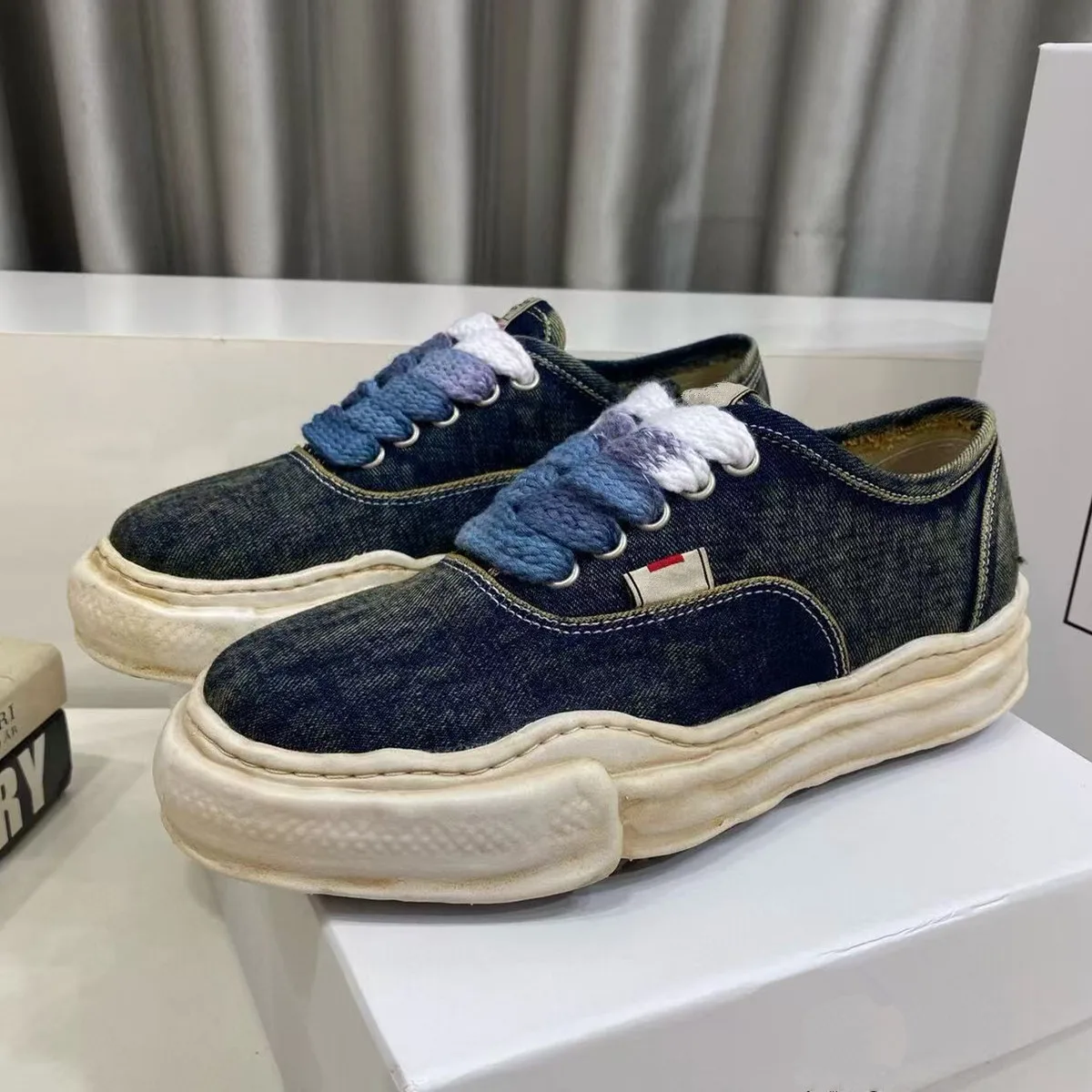 Tênis Masculino 2026 Novo de V - Leather Sneaker Care Kit avaliação e preço